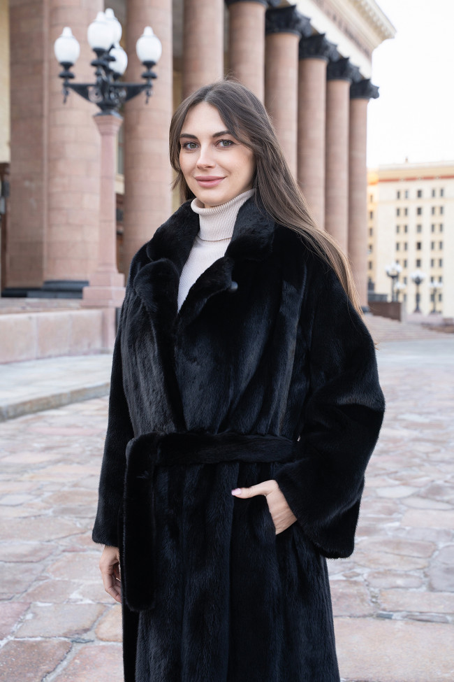 Норка BLACKGLAMA роспуск Английский воротник модель юбка Норка BLACKGLAMA роспуск Английский воротник модель юбка
